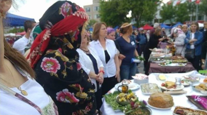 D&uuml;zce Otlarından Yapılan Yemekler Yarıştı