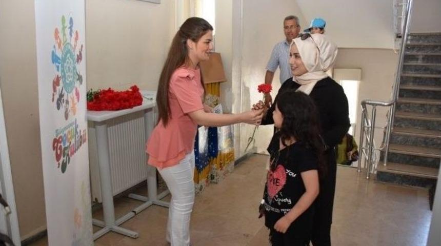 &ldquo;komik Kurt Ve Ke&ccedil;i Yavruları&rdquo; S&uuml;leymanpaşalı &Ccedil;ocuklar İ&ccedil;in Sahnelendi