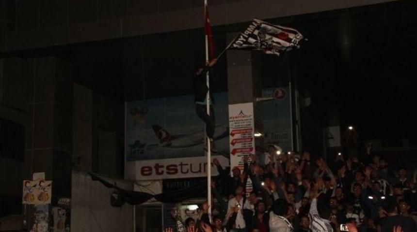 Van&rsquo;da Derbi Coşkusu