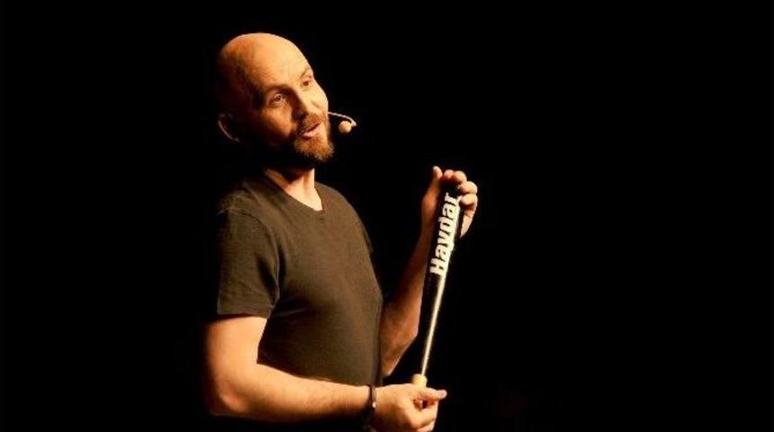 Atalay Demirci Anneler İ&ccedil;in Sahneye &Ccedil;ıktı