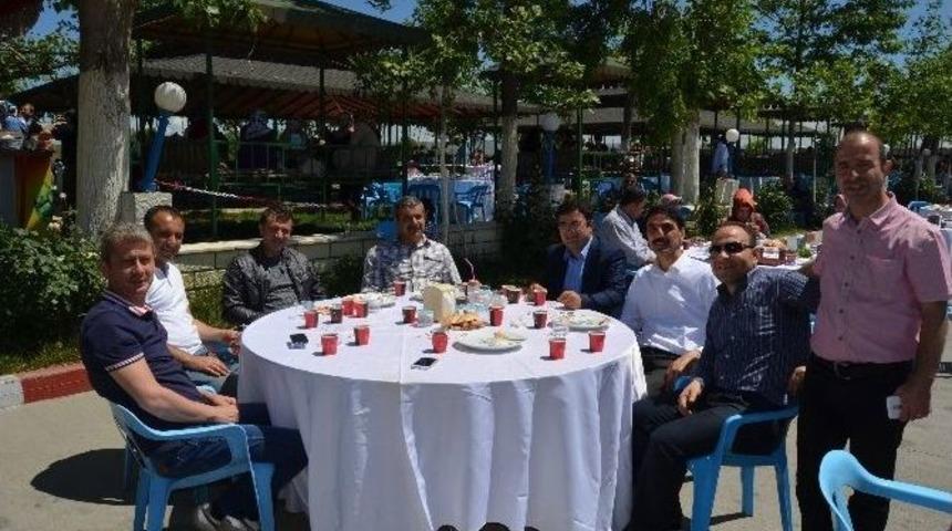 Sağlık-sen &Uuml;yeleri Kahvaltıda Buluştu