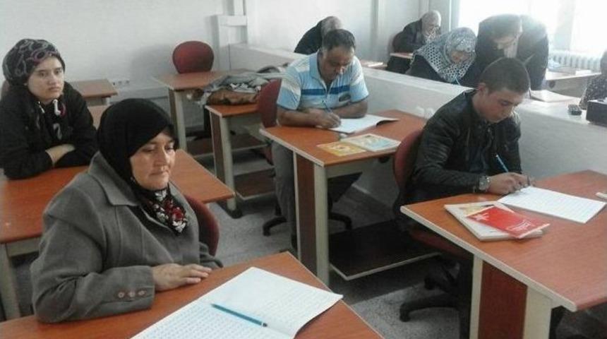 Emet Halk Eğitim Merkezi 3 Bin 567 Kişiye Eğitim Verdi