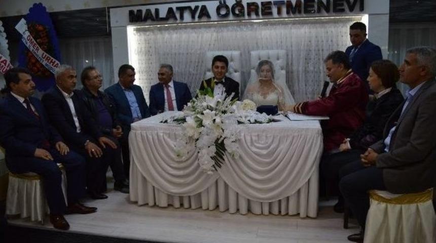 Milletvekili &Ccedil;alık&rsquo;ın Danışmanı İhsan Esen&rsquo;in Mutlu G&uuml;n&uuml;