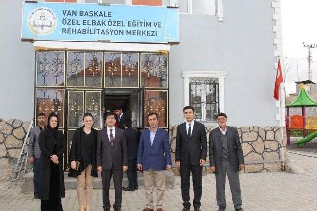 Hayırseverler Engelli Öğrencileri Sevindirdi 1