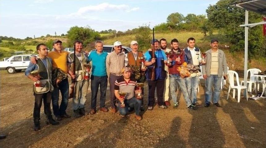 &Ccedil;an&rsquo;da Avcılar Kıyasıya Yarıştı