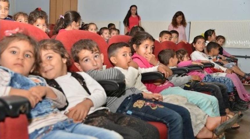 &Ccedil;ocuklar İ&ccedil;in Tiyatro Etkinliği