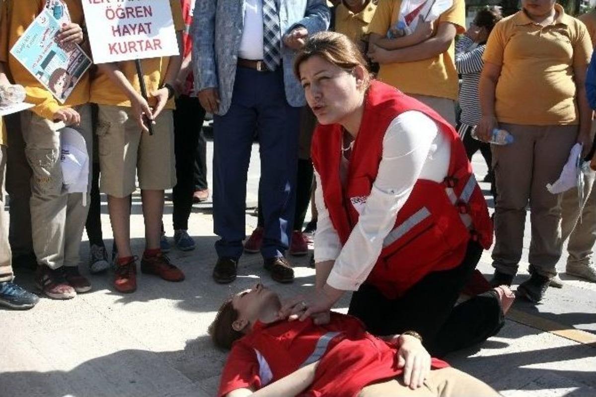 Trafik Kazasında Mizansenle İlk Yardım Eğitimi