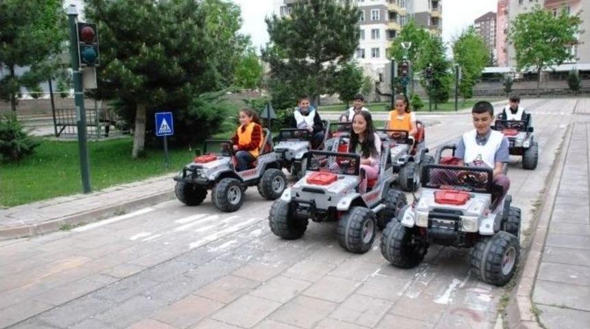 Trafik Haftasında Trafik Parkına Yoğun İlgi