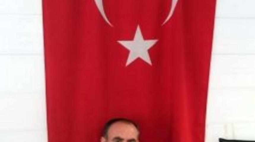 Otomobiline Giderken Otob&uuml;s&uuml;n Altında Kaldı