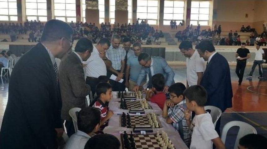 Sarı&ccedil;am&rsquo;da Satran&ccedil; Turnuvası Heyecanı