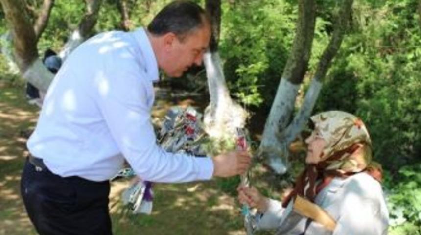 Başkan Işık&rsquo;tan Annelere Ziyaret