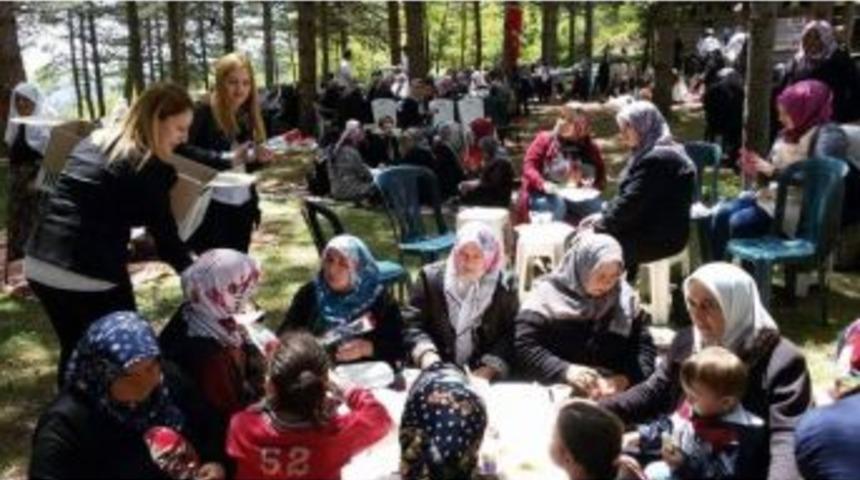 Anneler G&uuml;n&uuml;n&uuml; Anasultan&rsquo;da Kutladılar