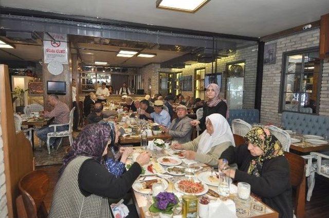 Huzurevi Sakinlerine &Ouml;zel, Anneler G&uuml;n&uuml; Etkinliği 2