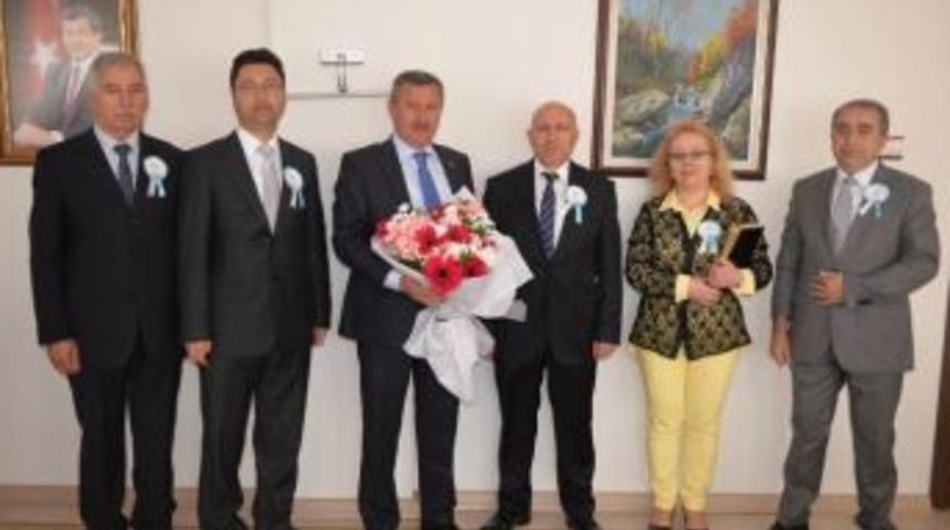 Vali Şerif Yılmaz: Vakıf Sevgisini Canlı Tutmalıyız