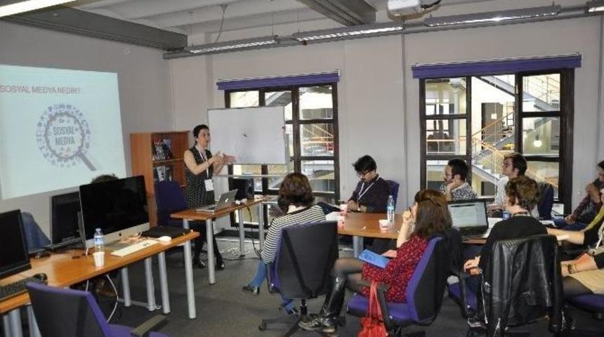 Stk&rsquo;lar İ&ccedil;in Dijital Medyada İ&ccedil;erik &Uuml;retimi Sertifika Programı D&uuml;zenlendi