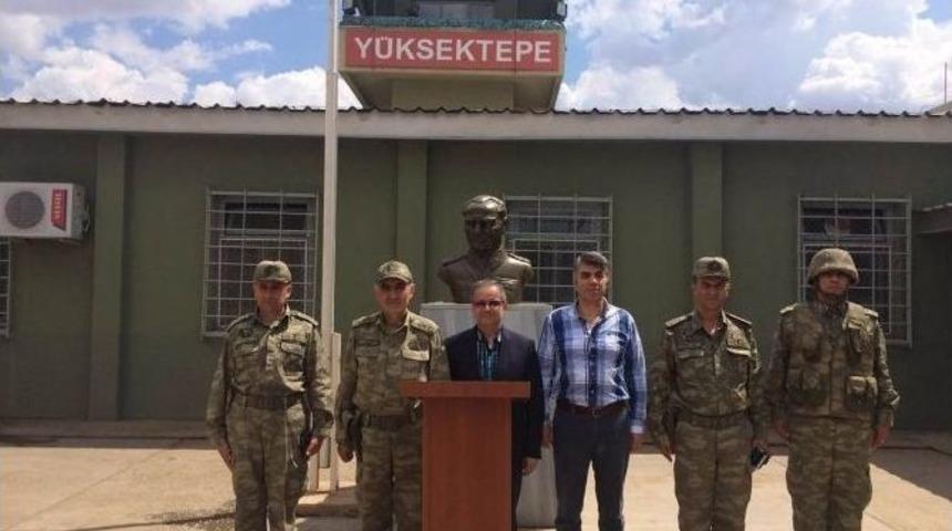 Sınırdaki Askerlere Moral Ziyareti