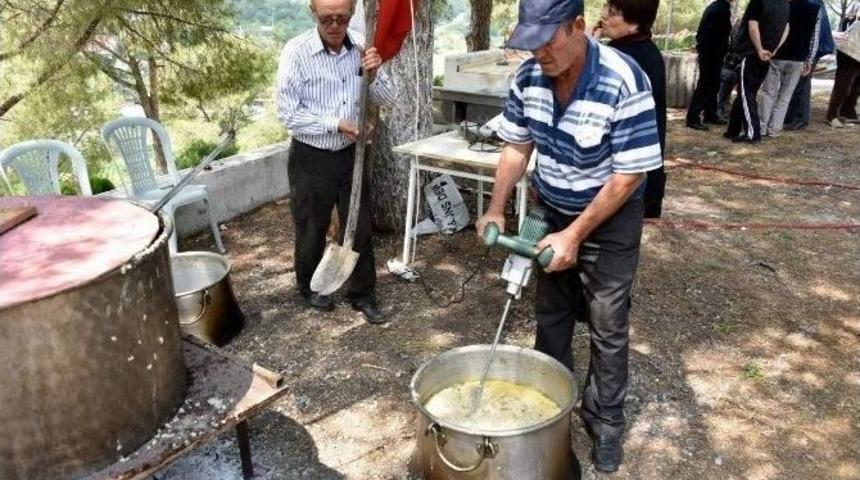 G&uuml;zelhisar&rsquo;da Keşkek Geleneği Yaşatılıyor