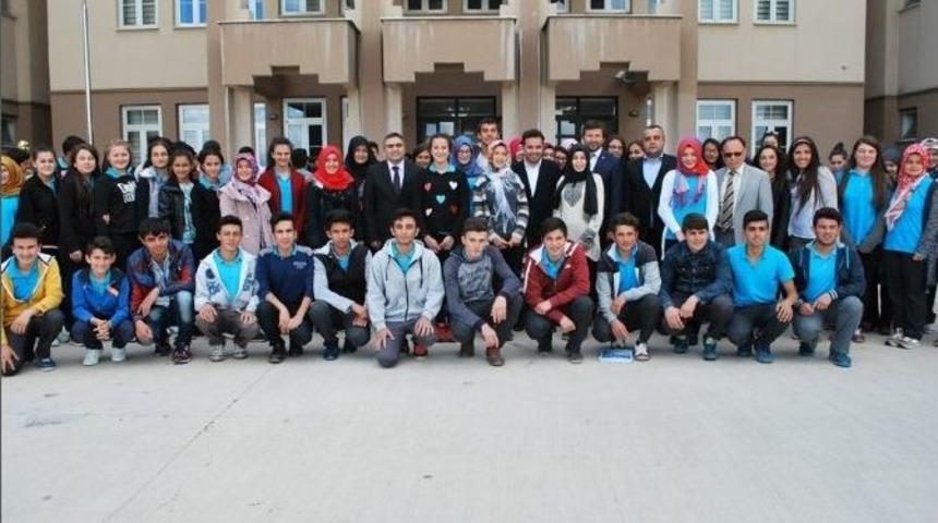 İshak Gazel&rsquo;den &Ouml;ğrencilere: B&uuml;y&uuml;k T&uuml;rkiye İ&ccedil;in B&uuml;y&uuml;k D&uuml;ş&uuml;n&uuml;n