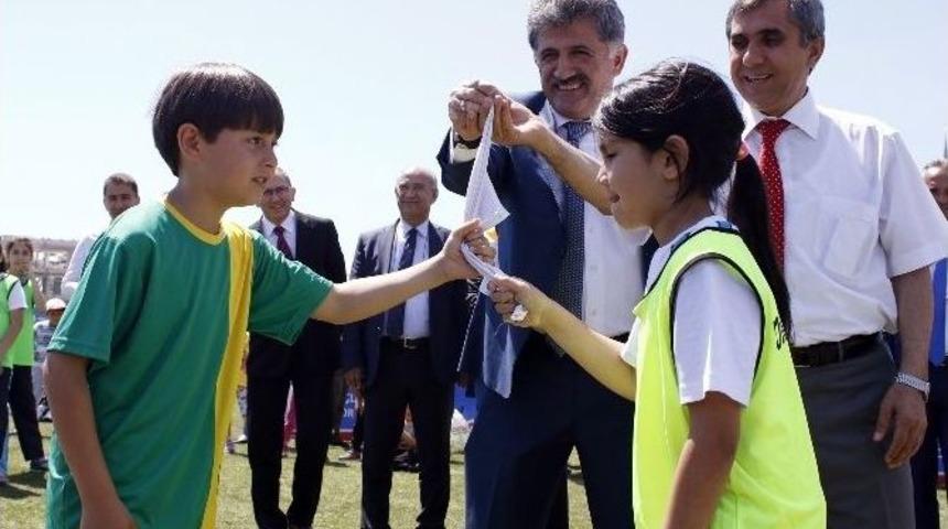Antalya&rsquo;da &Ccedil;ocuklar Sokak Oyunlarını &Ouml;ğreniyor