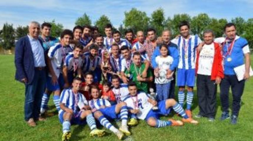 Asatspor Kupasını Aldı