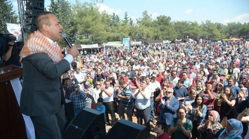 Uluslararası &Ccedil;ukurova Y&ouml;r&uuml;k T&uuml;rkmen Ş&ouml;leni