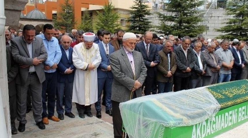 Tunceli&rsquo;deki Kazada &Ouml;len &Ouml;ğretmen Memleketi Yozgat&rsquo;ta Toprağa Verildi