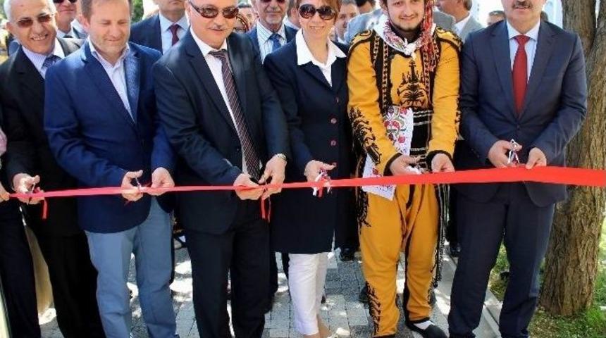 Nk&uuml;&rsquo;de Kitap Fuarı Coşkusu