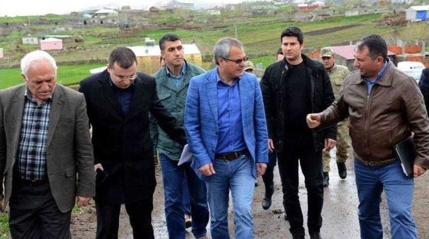 Vali Deniz, Hanak&rsquo;ın K&ouml;ylerinde İncelemelerde Bulundu