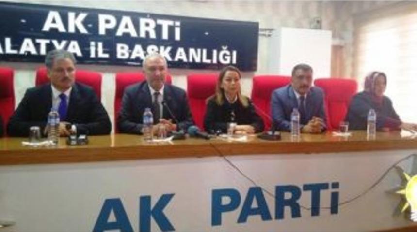 Ak Parti Malatya Milletvekili &Ouml;znur &Ccedil;alık: