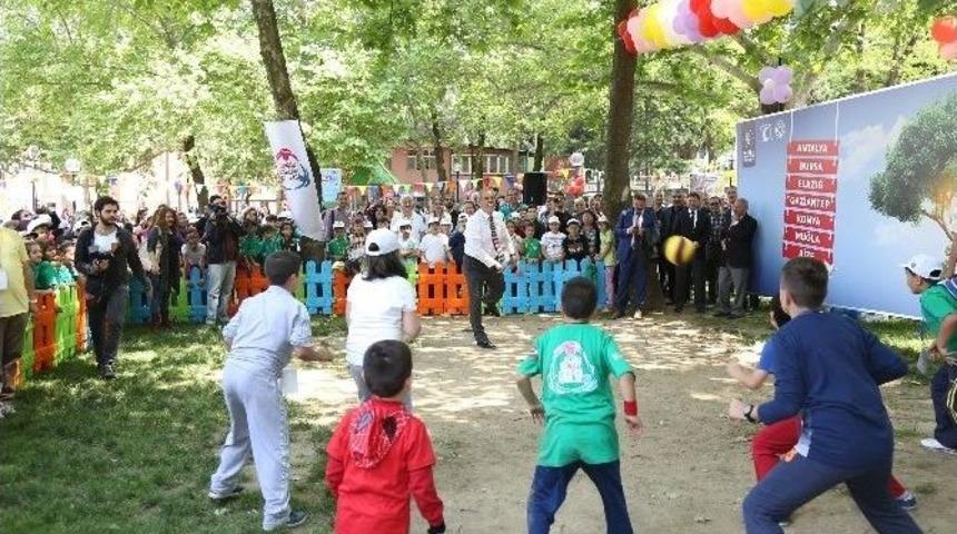 Bursa&rsquo;da &lsquo;sokak Oyunları&rsquo; Nostaljisi