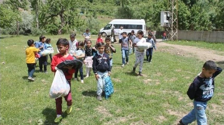 Beyt&uuml;şşebap&rsquo;ta &Ouml;ğrenciler Sınav Stresini Piknik Yaparak Attı