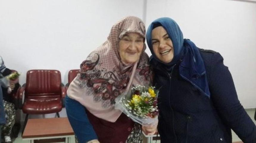 Yeni İş Yeri A&ccedil;tı, Hayır Duası Almak İ&ccedil;in Soluğu Huzur Evinde Aldı