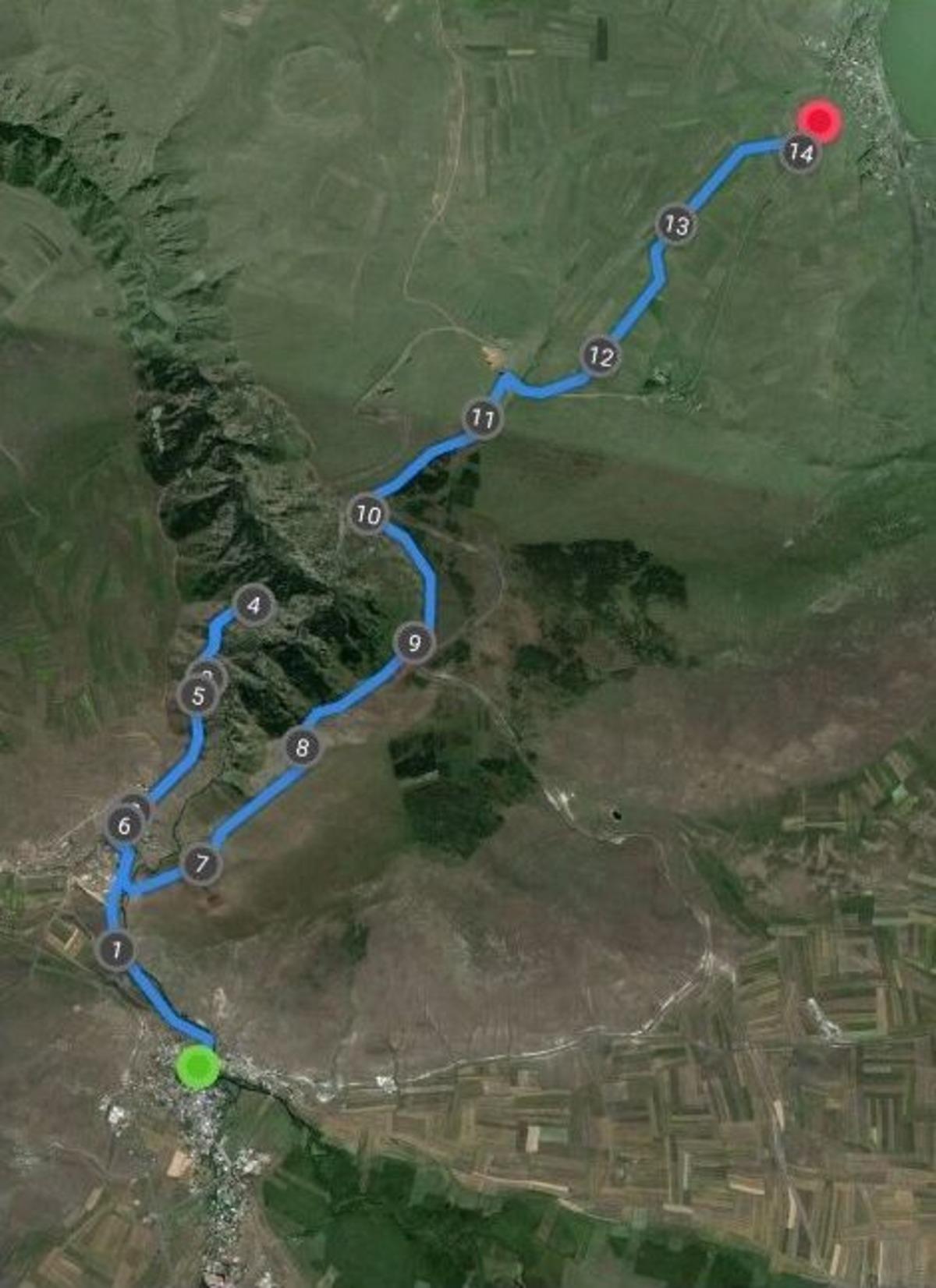 Kars Ve Ardahanlı Dağcılar Anneler İ&ccedil;in 15 Kilometre Y&uuml;r&uuml;d&uuml;