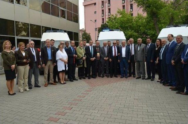 Yalova’da 4 İlçeye 4 Ambulans