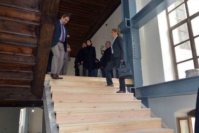 Bir Tarih Daha Canlanıyor 2