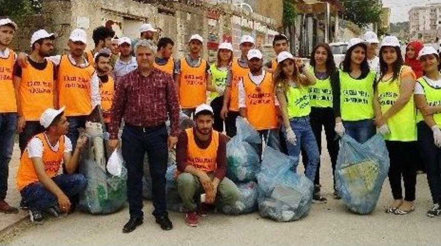 Ga&uuml;n &Ouml;ğrencilerinden &Ccedil;&ouml;p&uuml;n&uuml;z&uuml; Geleceğe Atmayın Projesi