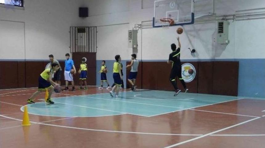 Basketbolu Haliliye Belediyesi İle &Ouml;ğreniyorlar