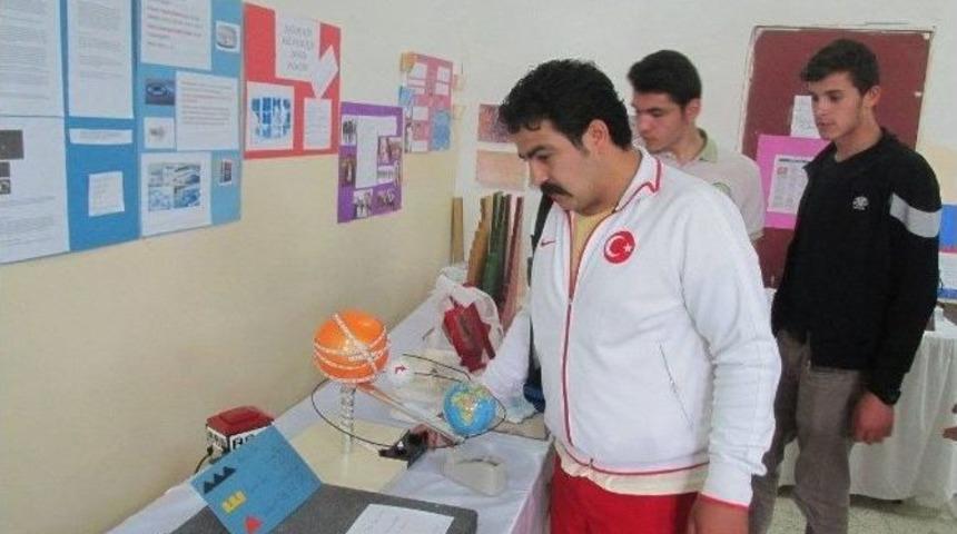 &Ouml;ğrenci Projelerine B&uuml;y&uuml;k İlgi