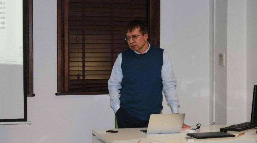 Tarih Ve Medeniyet Dersi Fikir Sanat Akademisinde