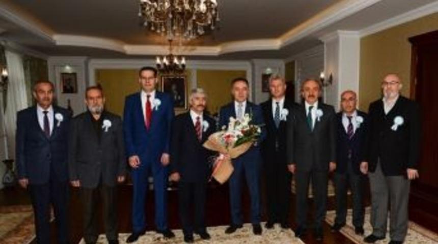 Vakıflar Haftası &Ccedil;eşitli Etkinliklerle Kutlanıyor