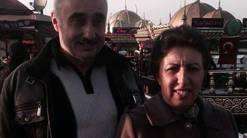 Emekli İkramiyesiyle Aldığı Otomobilin Altında Kaldı