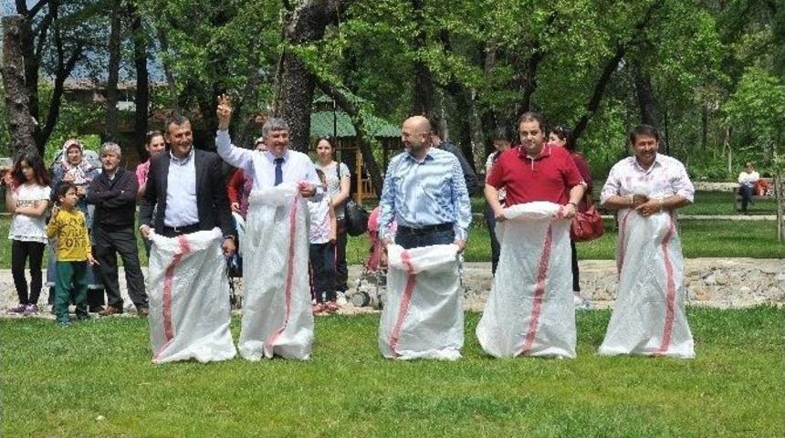 Başkan Ceylan, &Ccedil;ocuklar Gibi Şen