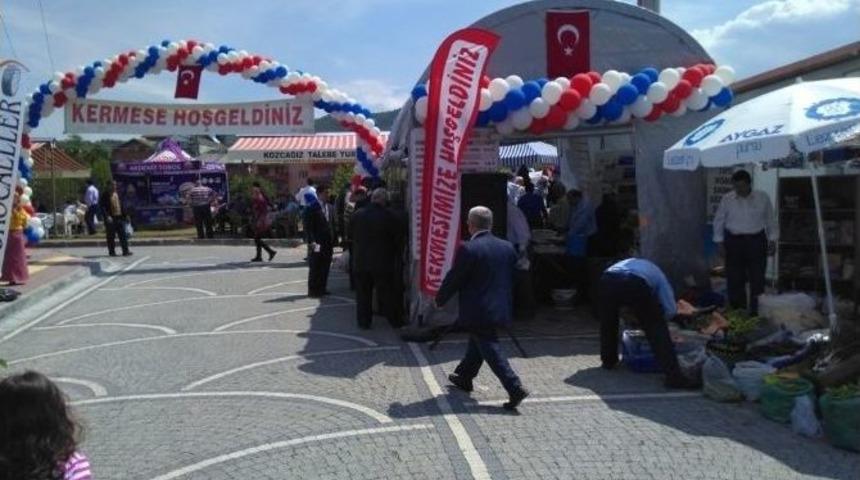 Kozcağız&rsquo;da Hayır Kermesi Dualarla A&ccedil;ıldı