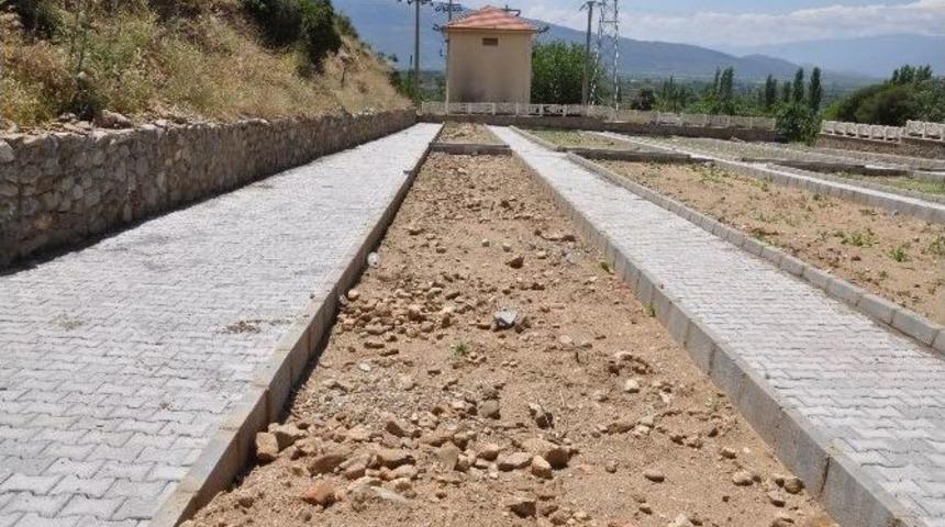 Nazilli Belediyesi, Yalınkuyu Mezarlığını Yeniledi