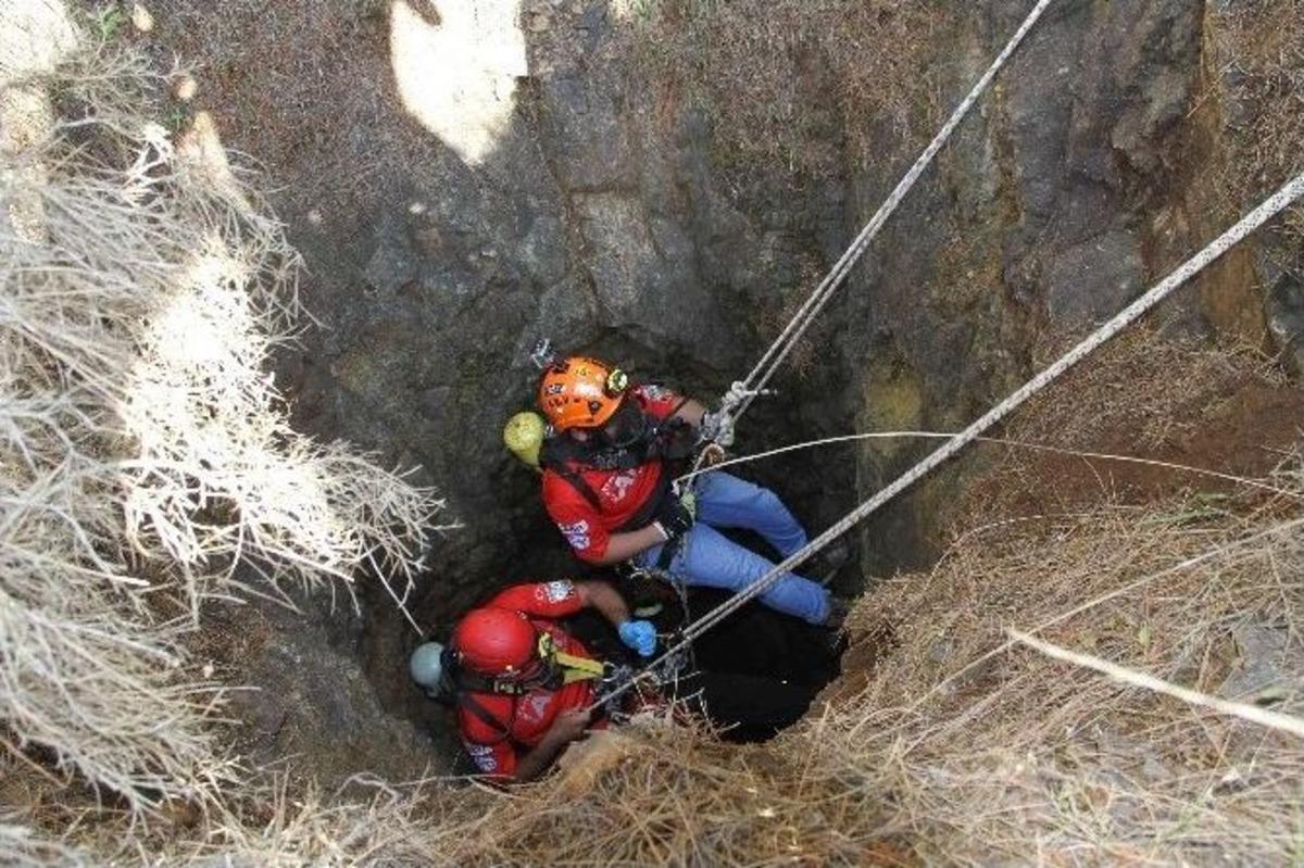 Otelden Ka&ccedil;an İngiliz 10 Metrelik Kuyuda &Ouml;l&uuml; Bulundu