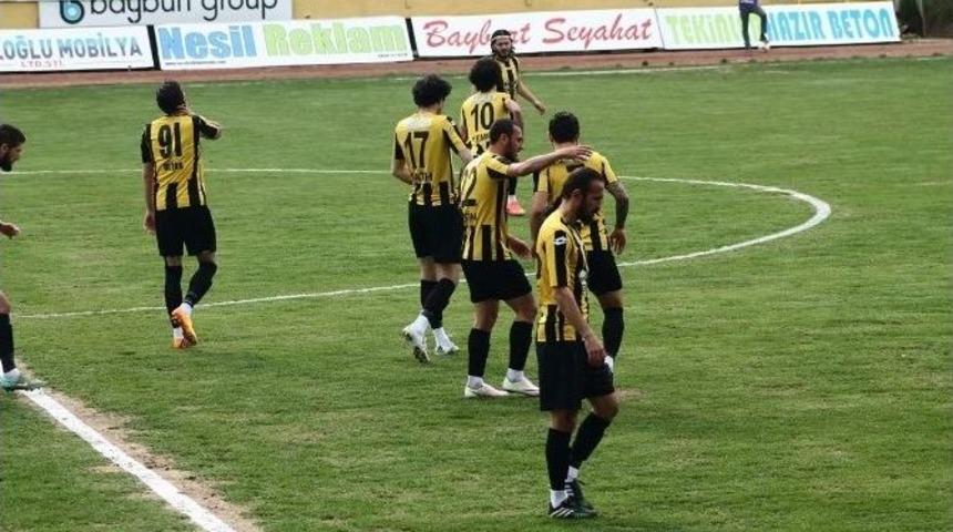 Bayburt Play Off&rsquo;a Veda Etti