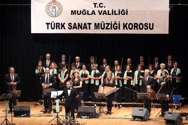 Valilik Korosu İlk Konserini Verdi