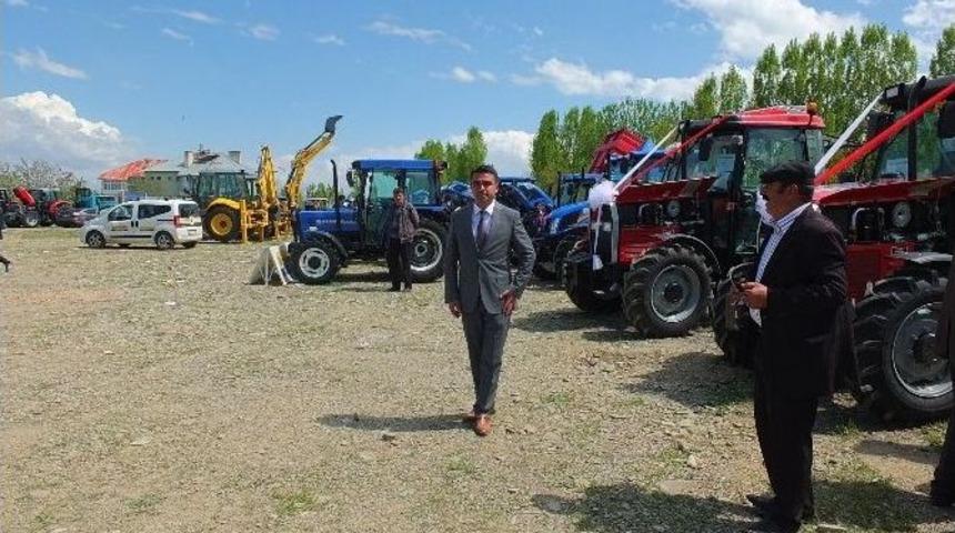 Korkut&rsquo;ta Trakt&ouml;r Ve Tarım Ekipmanları Fuarı