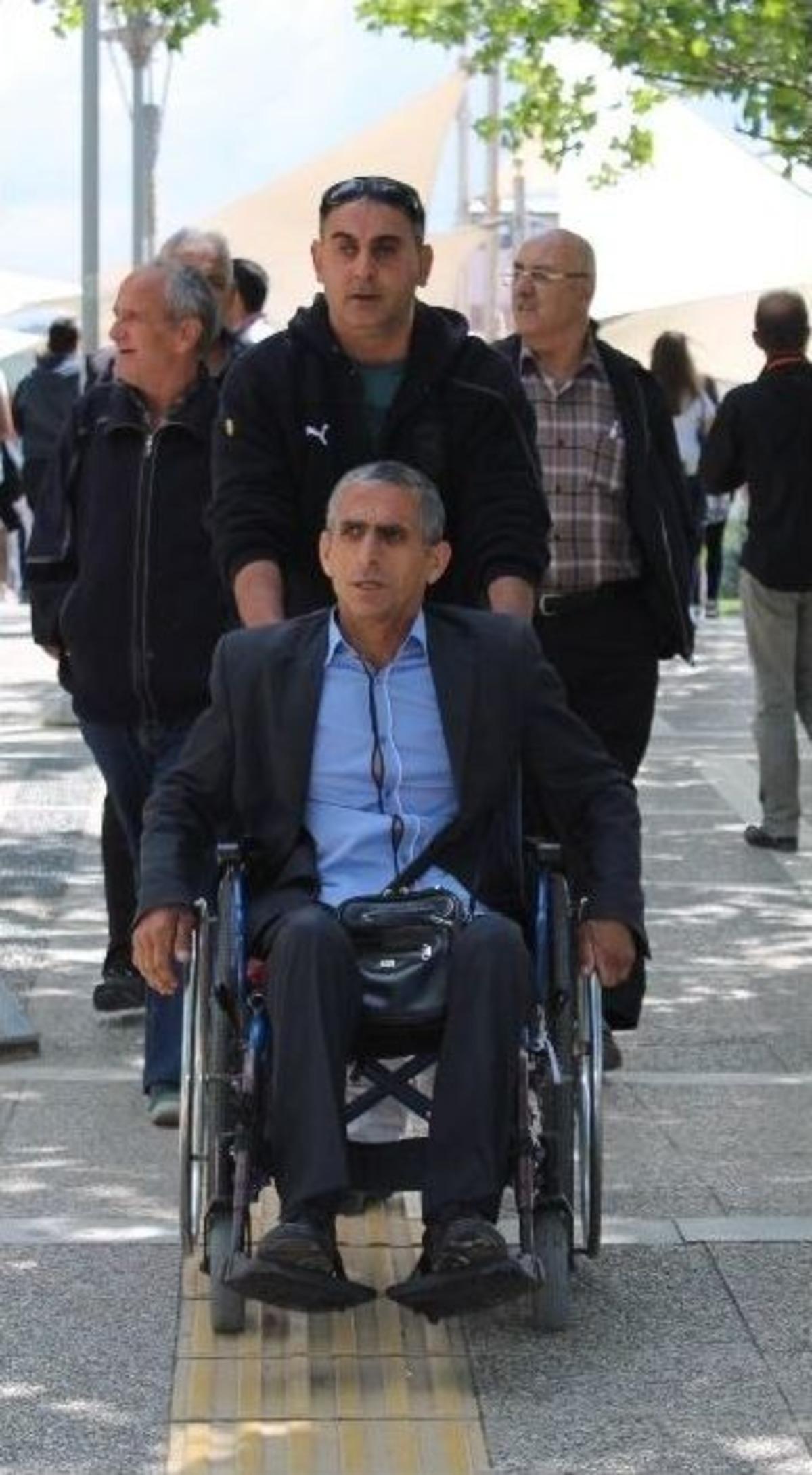 (&ouml;zel) Engelsiz Dostluk