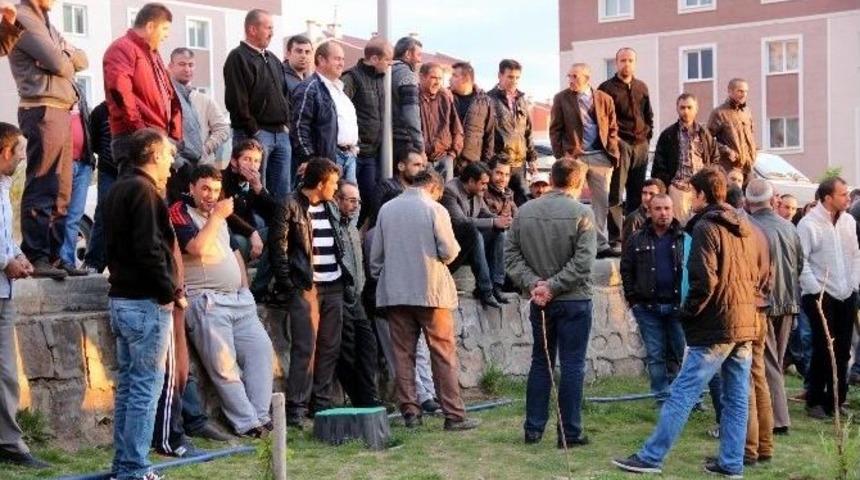 Toki Sakinlerinden Site Y&ouml;netimi Protestosu